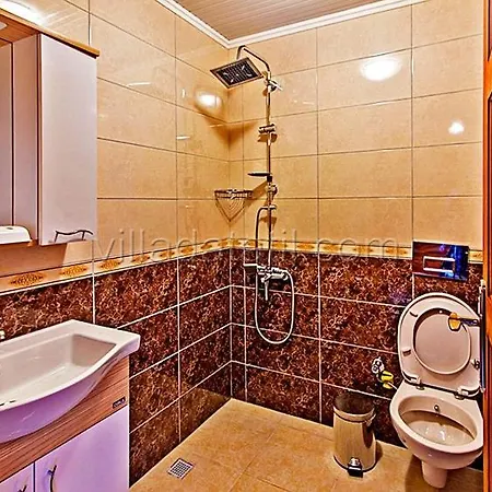 Woodehouse Villa *